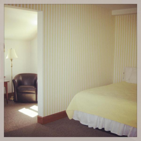 Гостиница The Chatham Motel  Чатем
